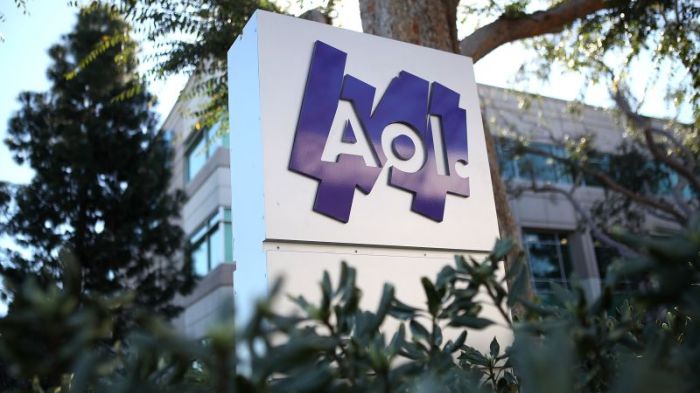 AOL Time Warner: The Worst Hostile Takeover / Merger in History Stockholder jitters cast shadow over aol time warner