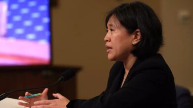 U s commission leans toward extending internet tax ban