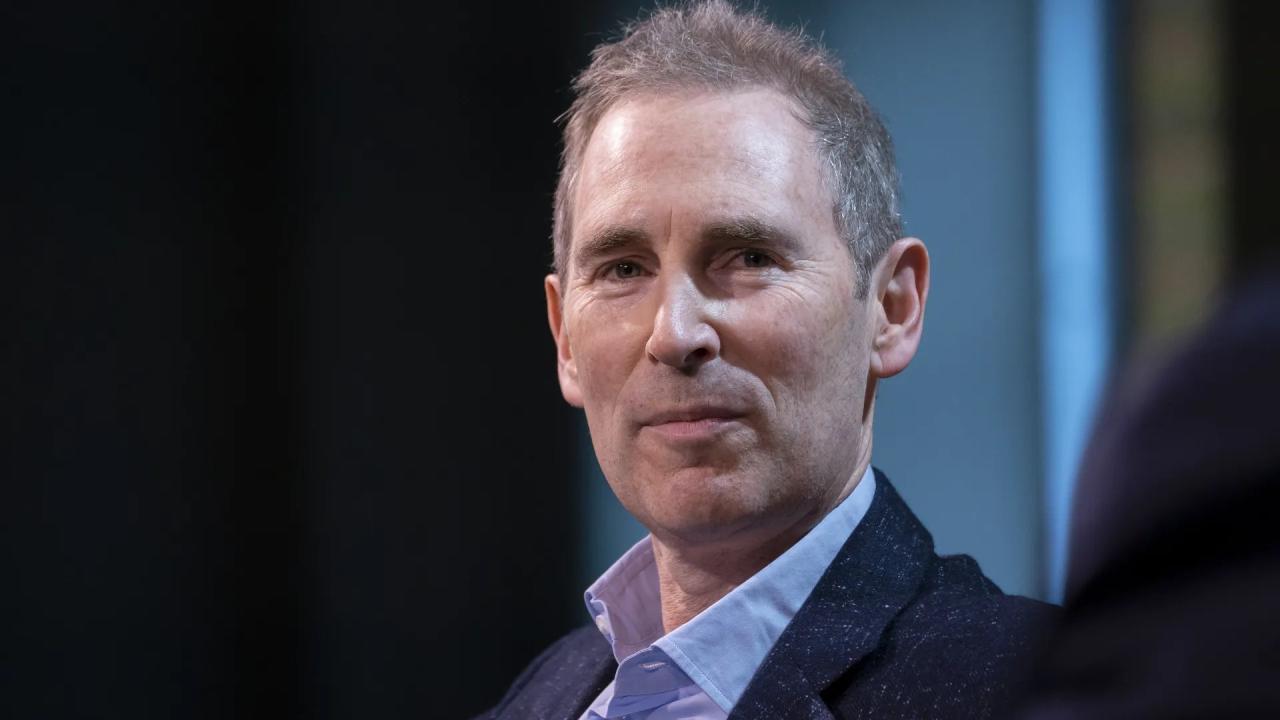 Amazon hijacks delta exec as new cfo