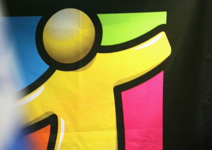 Aol and lycos become allies in instant messenger war