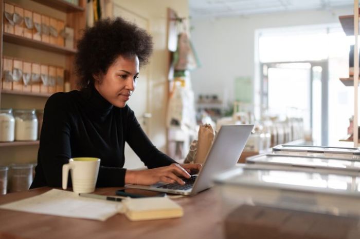 Retailers set to vote on internet sales tax