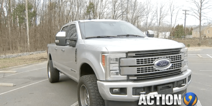 Ford takes online sales dispute to court