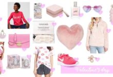 E tailers rev up for valentines day