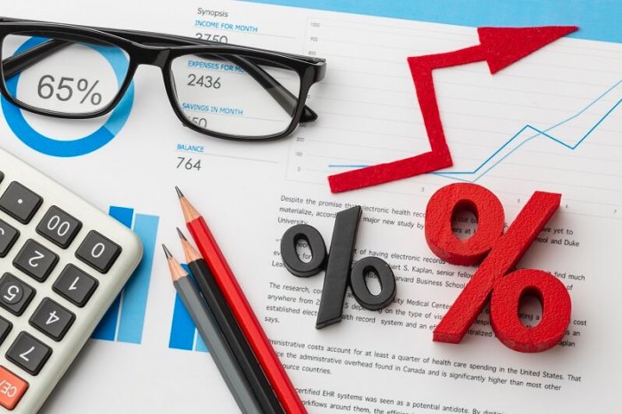 Business leaders seek to break e tax deadlock