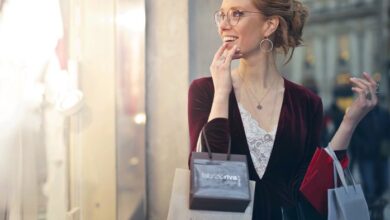 Tracking the elusive e shopper