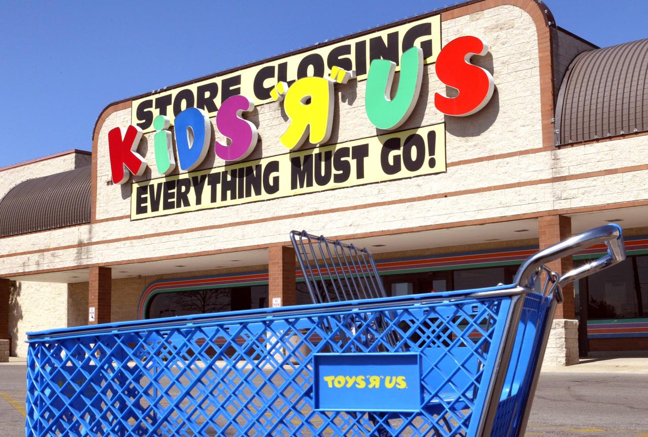 Toys r us suit ends e commerce honeymoon