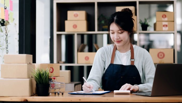 Does e commerce have anything to offer small business