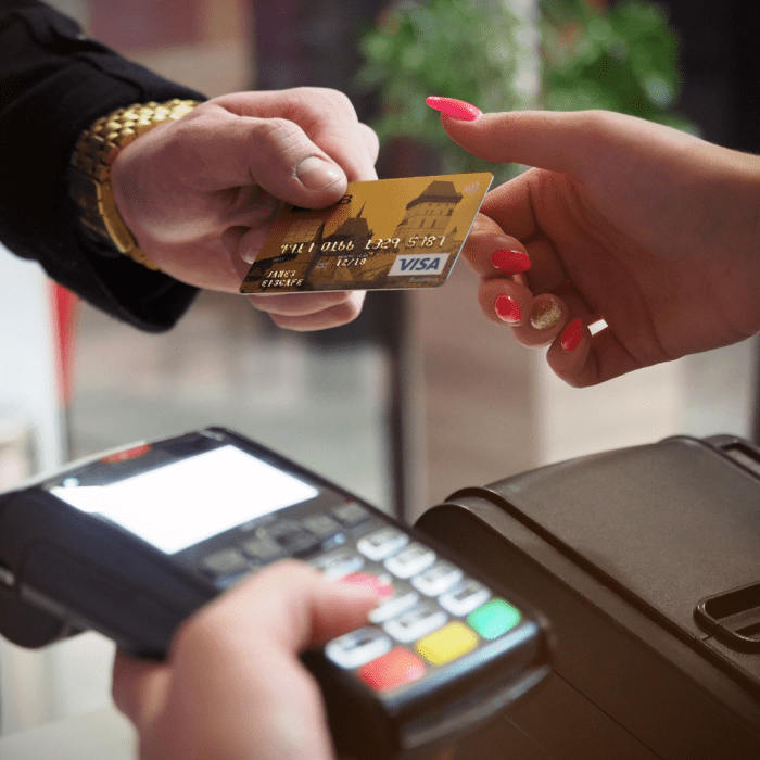 Molpay to combat consumer fears with swipe device