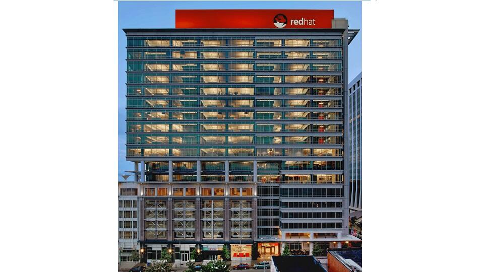 Red hat and oracle expand e commerce partnership