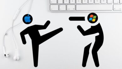 Intel walks tightrope between microsoft and linux