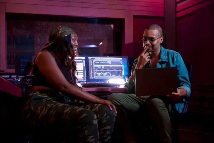 Att enters digital music fray