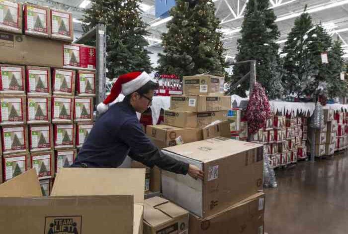 Holiday shopping in full swing