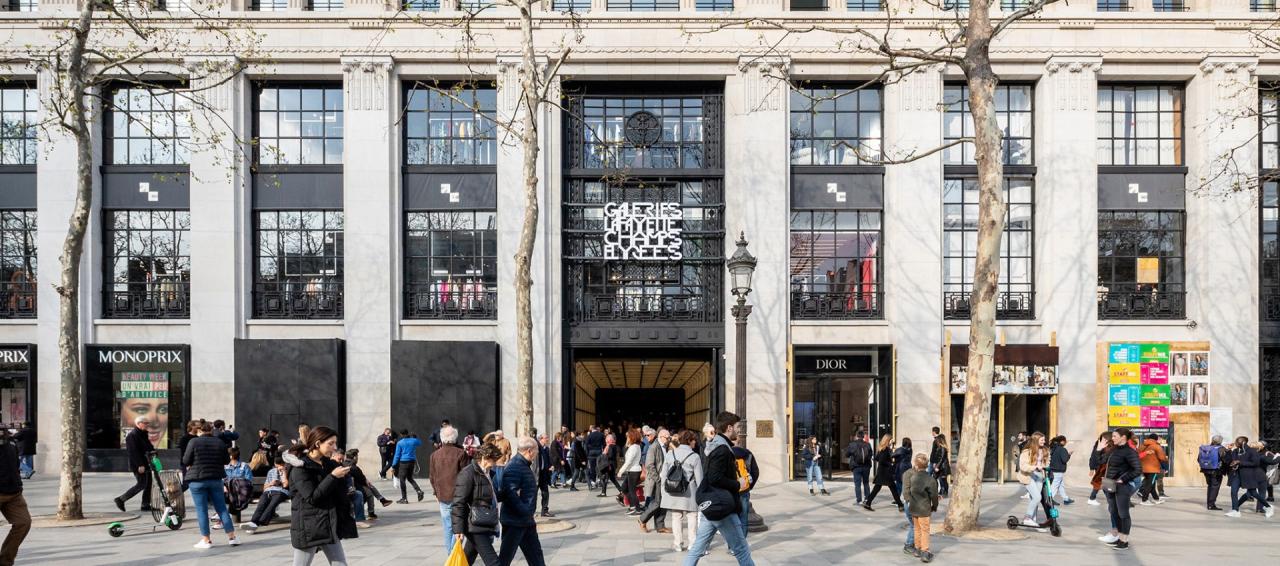 Galeries Lafayette launches its 'Click and Collect' Omni-Channel ... Big blue and galeries lafayette move on e commerce