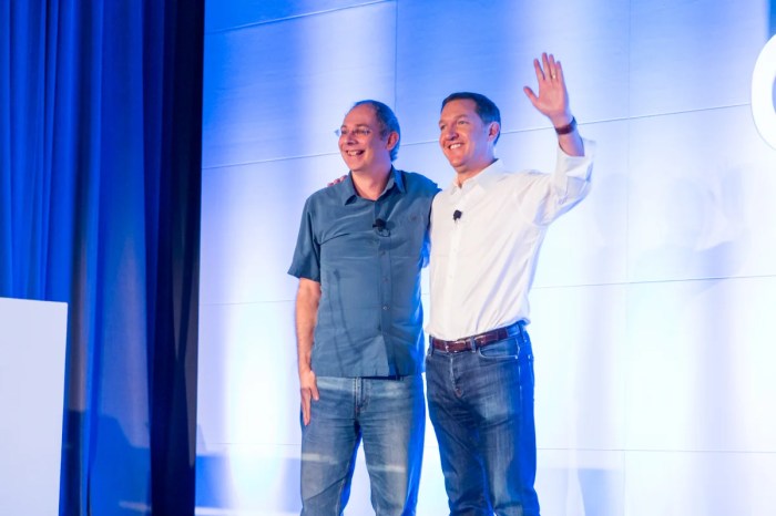 Computer associates expands red hat linux relationship