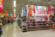 Toys r us the latestbrick and mortar that doesnt get it